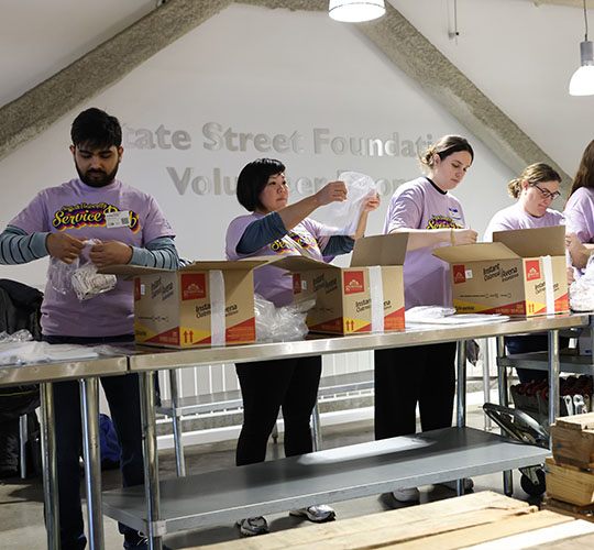 Students volunteering