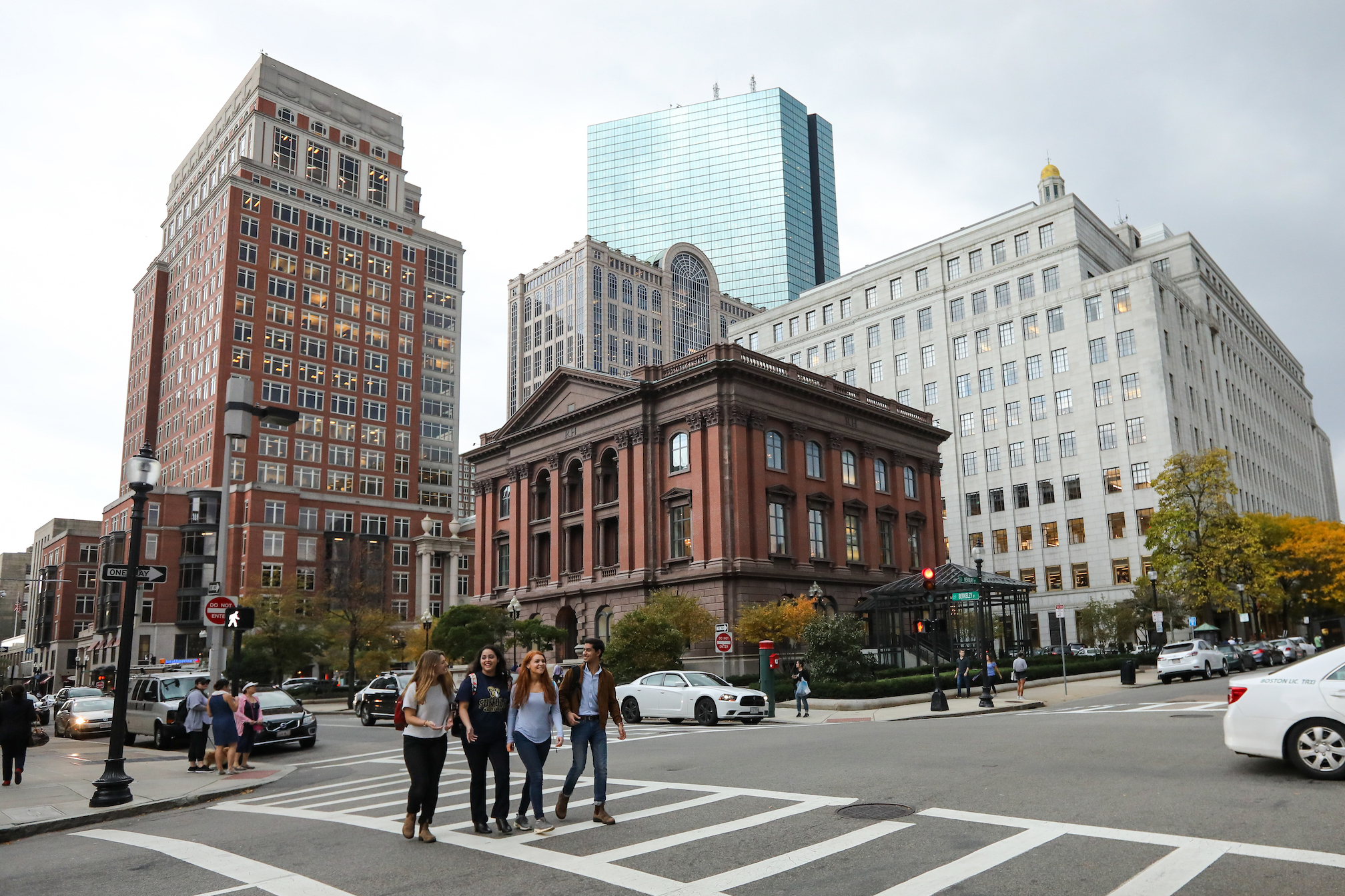 Suffolk students walking through Boston's Back Bay neighborhood to get coffee.