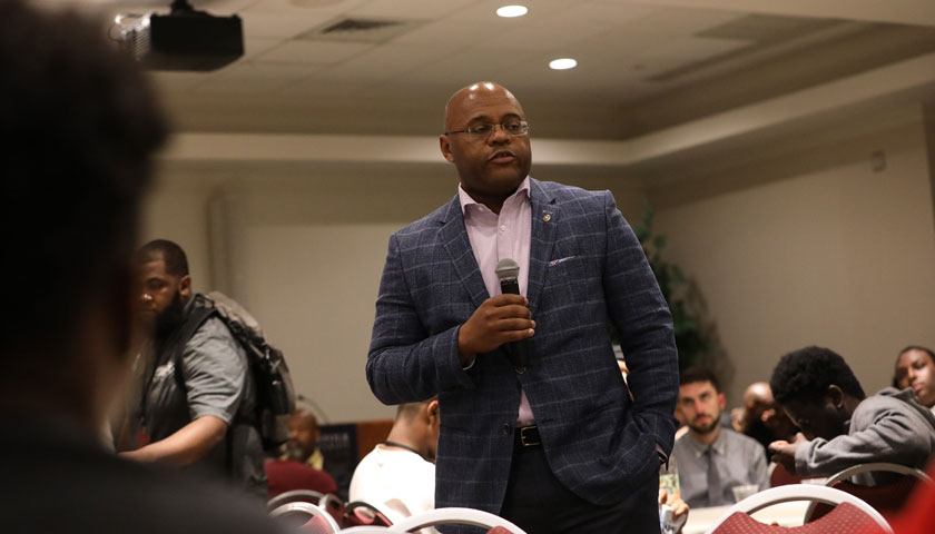 Mo Cowan
