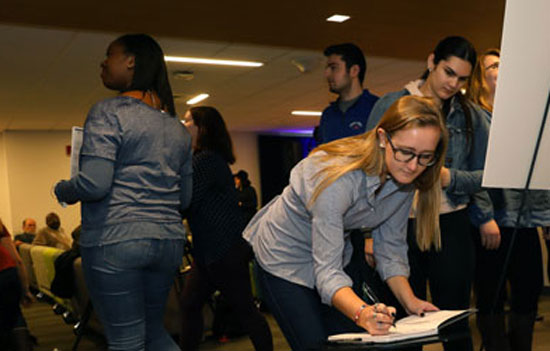 Students sign pledge