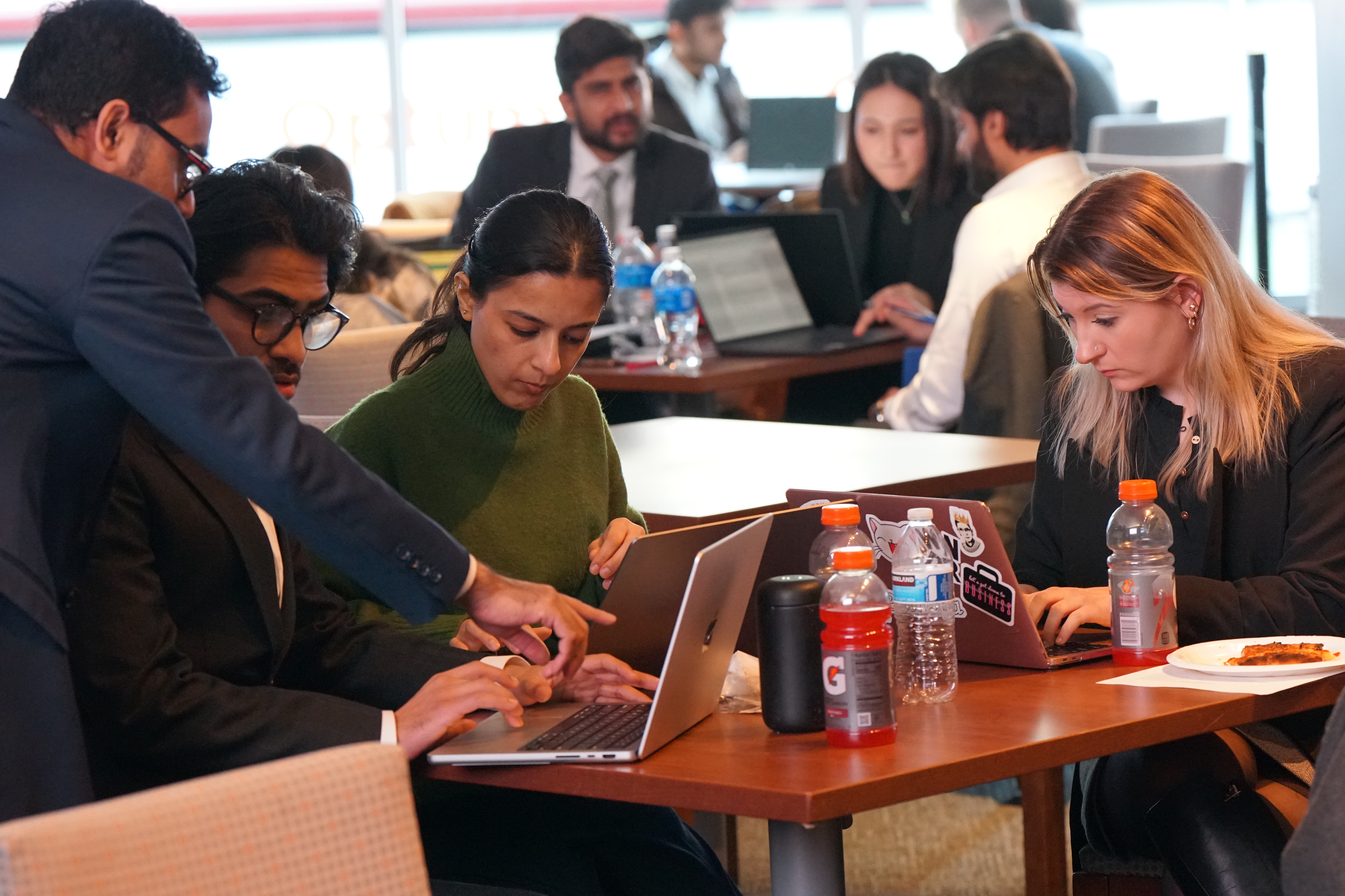 Grad students brainstorming at a flash consulting session